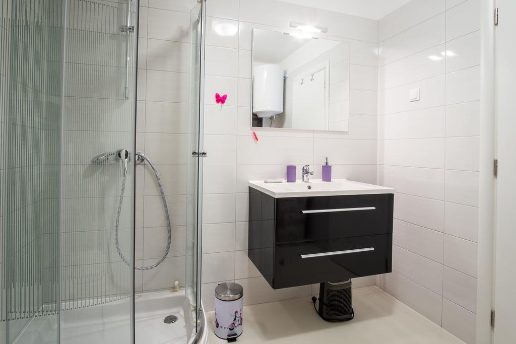 Luxury Spa Apartment Luna Njivice Oda fotoğraf